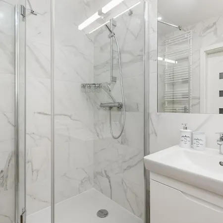 Apartment Mazowiecka Park By Renters *