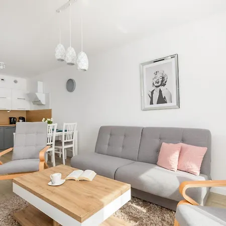 Appartamento Mazowiecka Park By Renters Kołobrzeg
