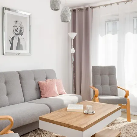 Apartment Mazowiecka Park By Renters *